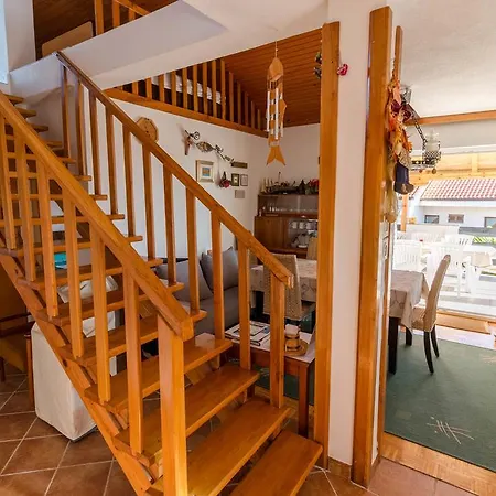 Apartament Surfer's Lodge, Nature Driven With Sauna Krk Town