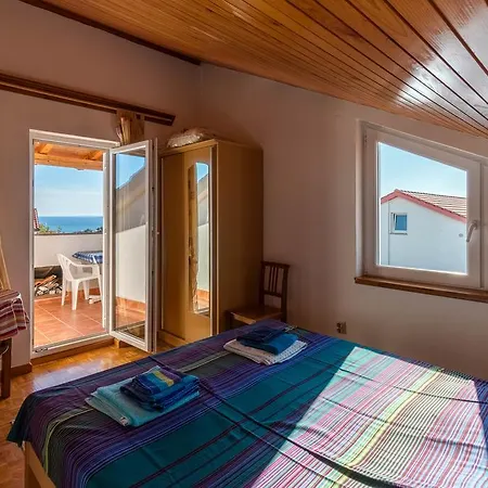 Surfer's Lodge, Nature Driven With Sauna